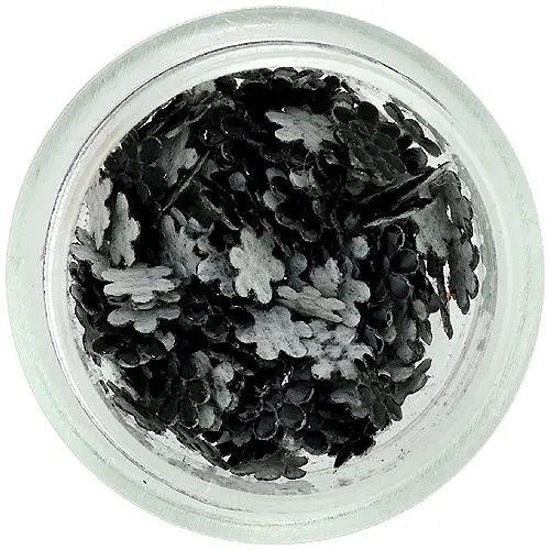 Nail art dekoracija - črne rožice iz blaga